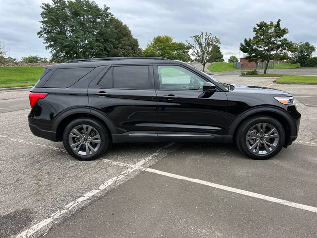 Certified 2023 Ford Explorer XLT w/ Equipment Group 202A AWD/4WD image 12