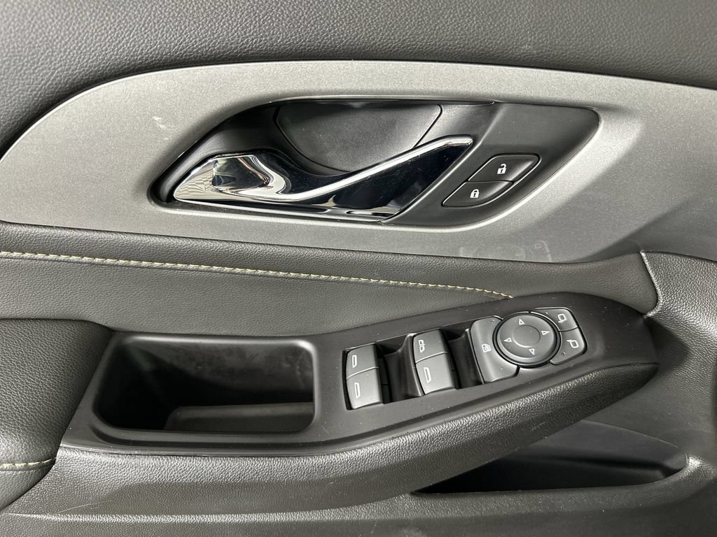 Certified 2020 Chevrolet Traverse LT FWD image 25