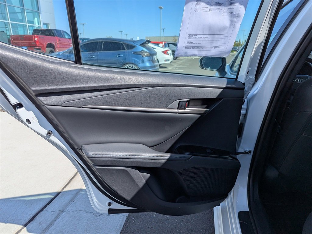 Used 2025 Toyota Camry XSE image 29
