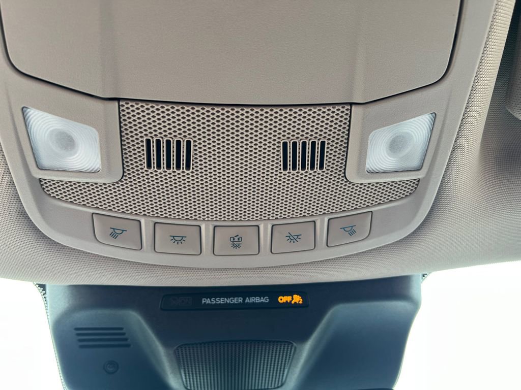 Used 2024 Ford Expedition Max XLT image 24