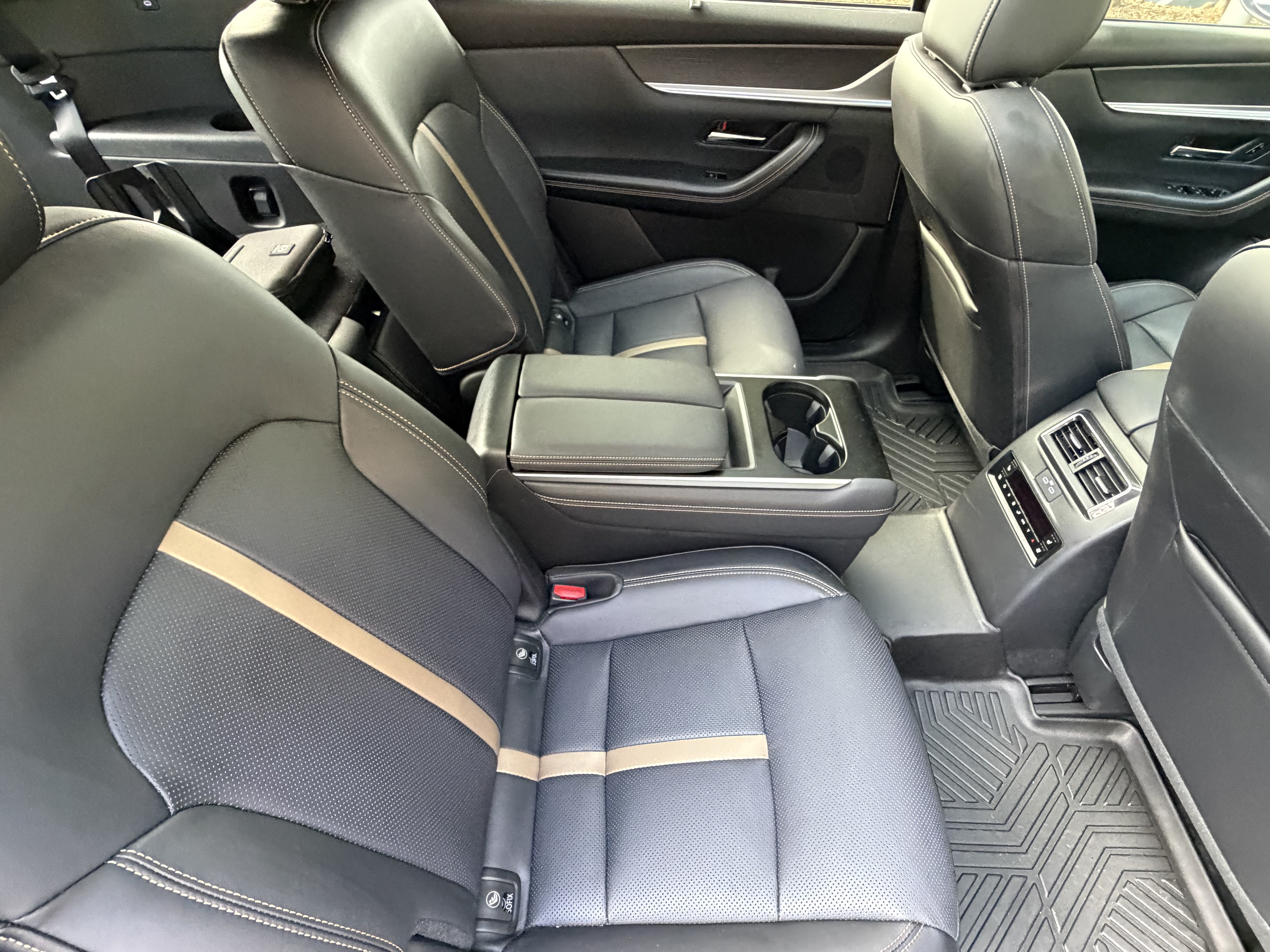 Used 2026 MAZDA CX-90 3.3 Turbo S w/ Premium Plus AWD/4WD image 40