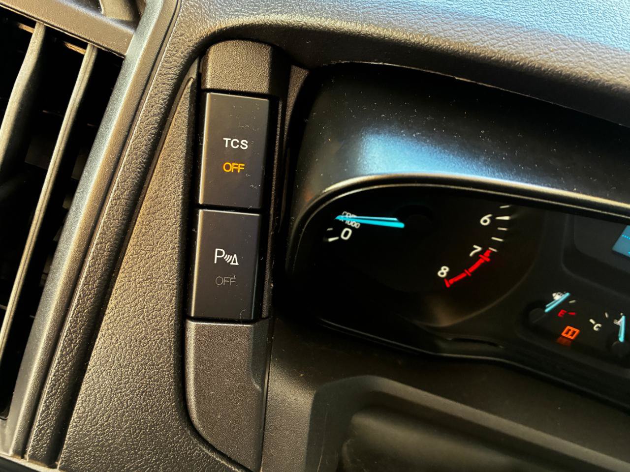 Used 2019 Ford Transit 150 XLT RWD image 24