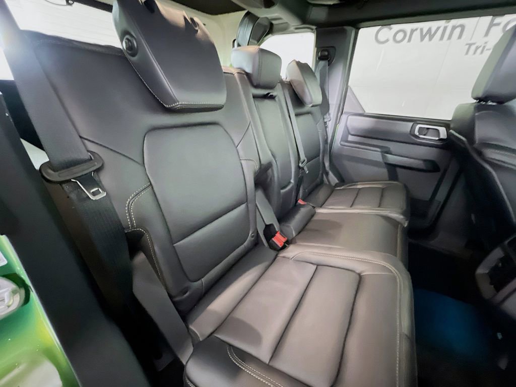 New 2025 Ford Bronco Badlands image 15