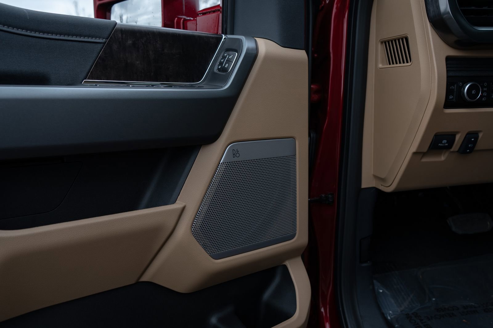 Used 2026 Ford F450 Lariat image 32