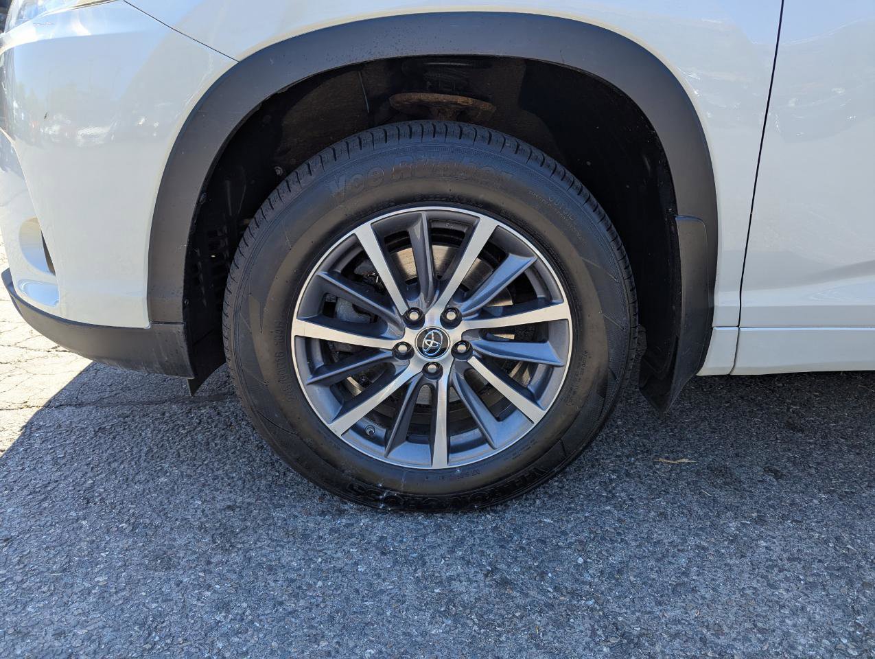 Used 2018 Toyota Highlander XLE image 61