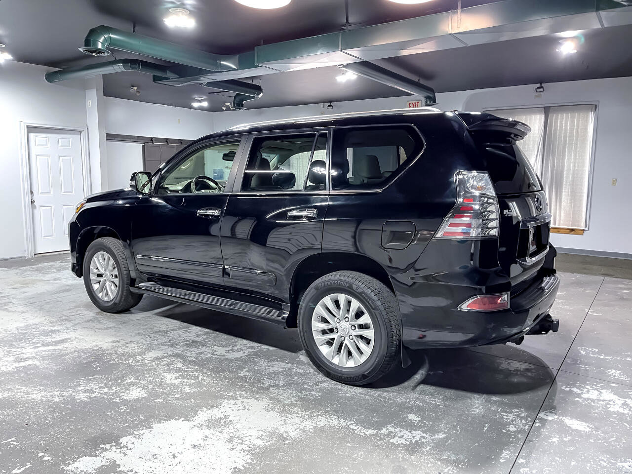 Used 2017 Lexus GX 460 image 6