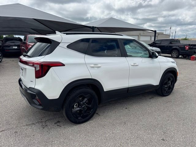 Used 2026 Kia Seltos EX w/ EX Sunroof Package AWD/4WD image 6