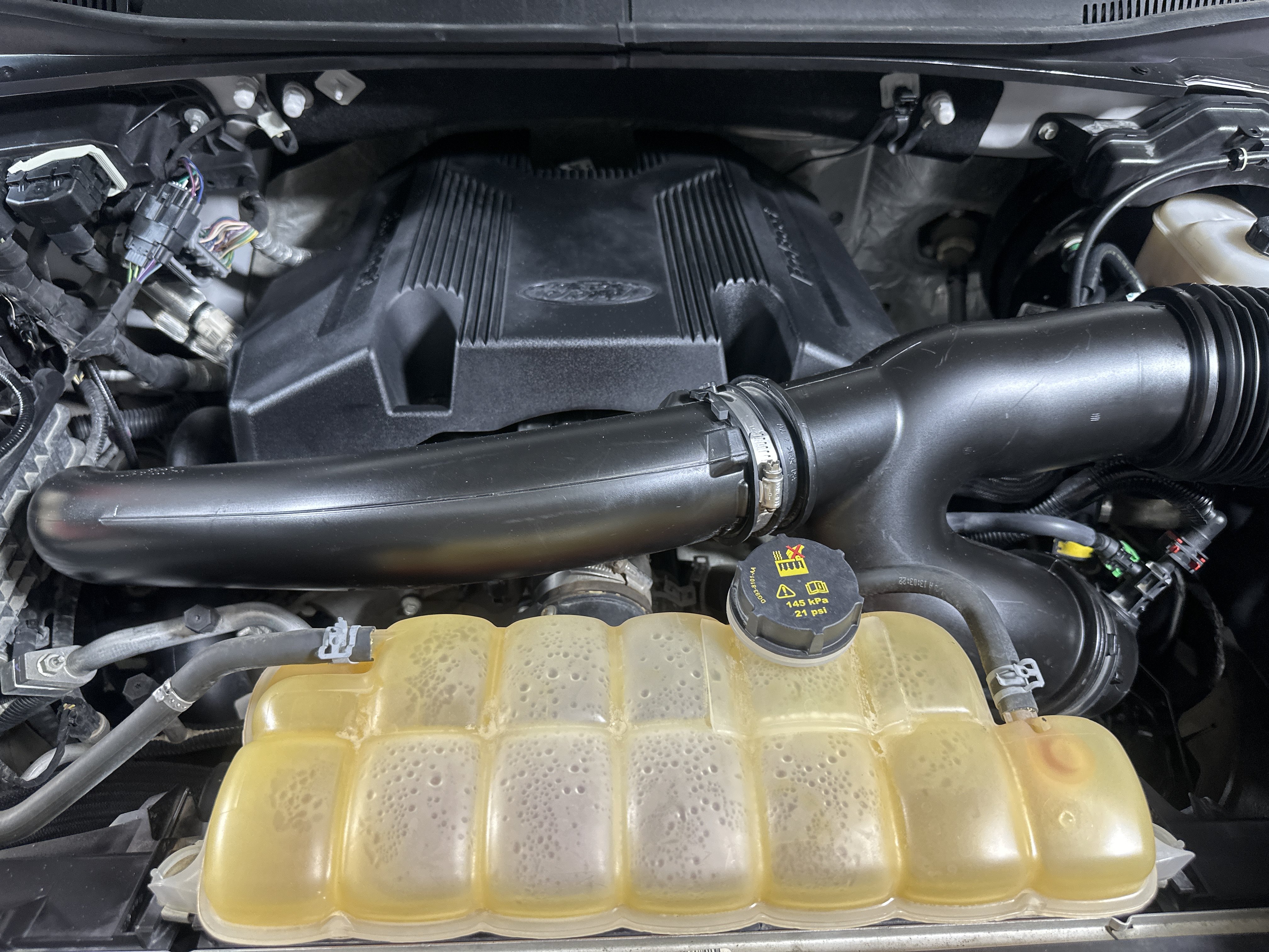 Used 2018 Ford F150 XLT w/ Equipment Group 302A Luxury AWD/4WD image 25