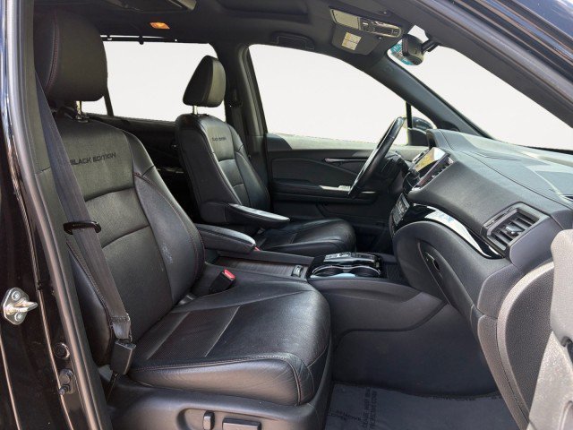 Used 2020 Honda Pilot Black Edition image 8