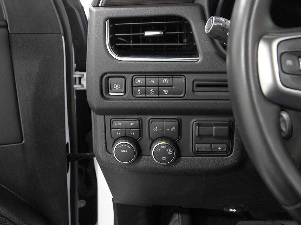 Certified 2023 Chevrolet Tahoe Z71 w/ Luxury Package image 6