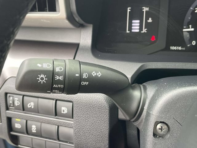 Used 2025 Toyota 4Runner SR5 AWD/4WD image 39