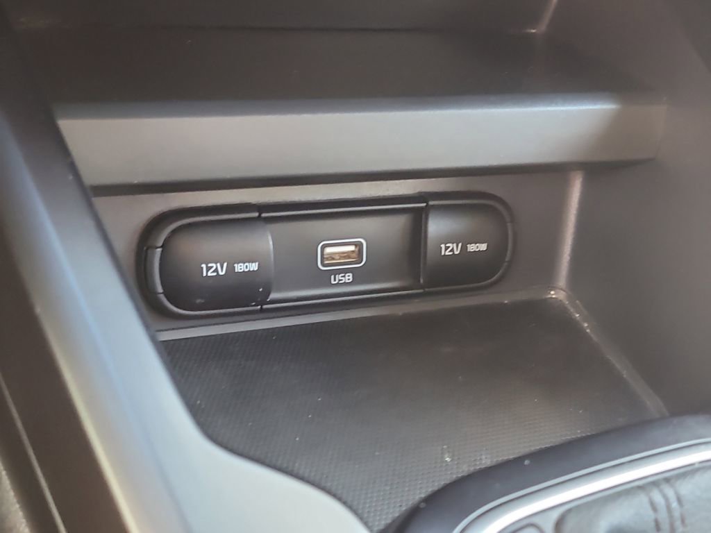 Used 2022 Kia Soul LX image 21