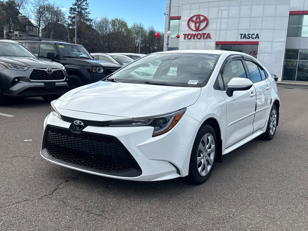 Used 2020 Toyota Corolla LE FWD image 3