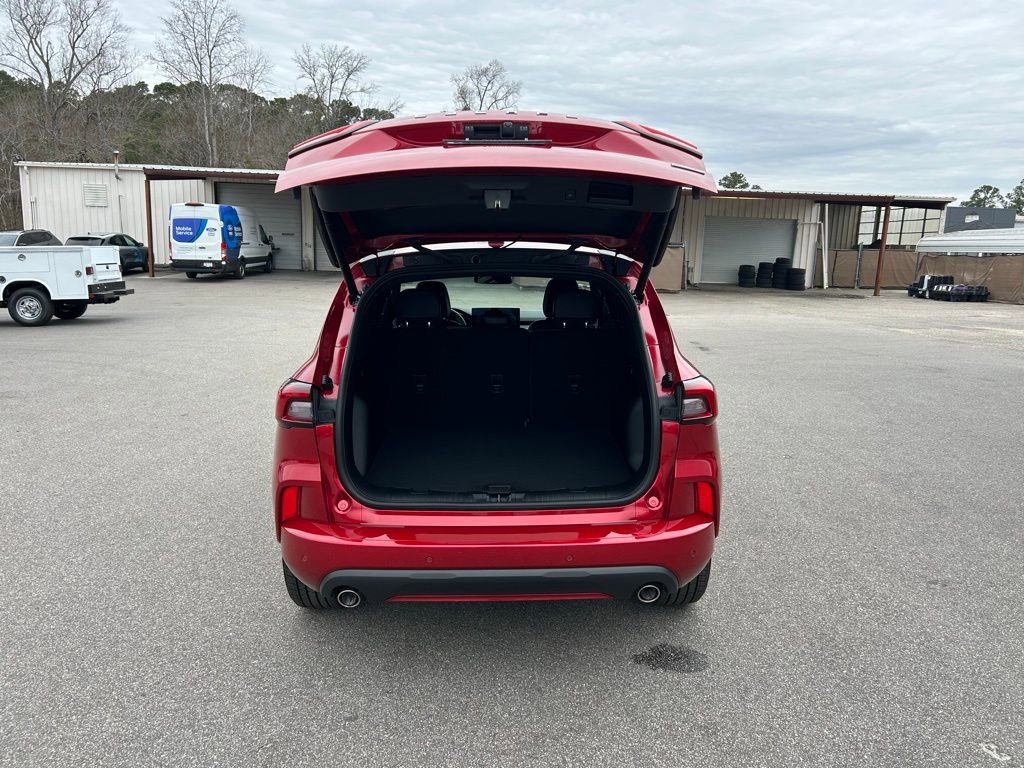 Used 2025 Ford Escape ST-Line Elite image 8