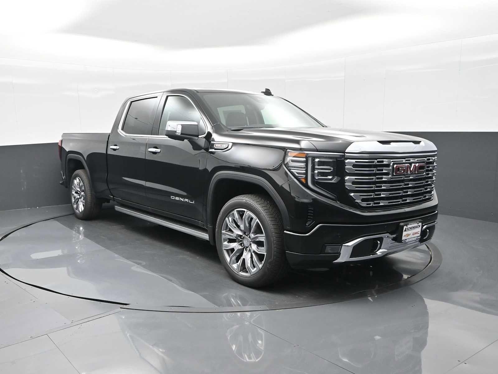 New 2026 GMC Sierra 1500 Denali w/ Denali Reserve Package image 2
