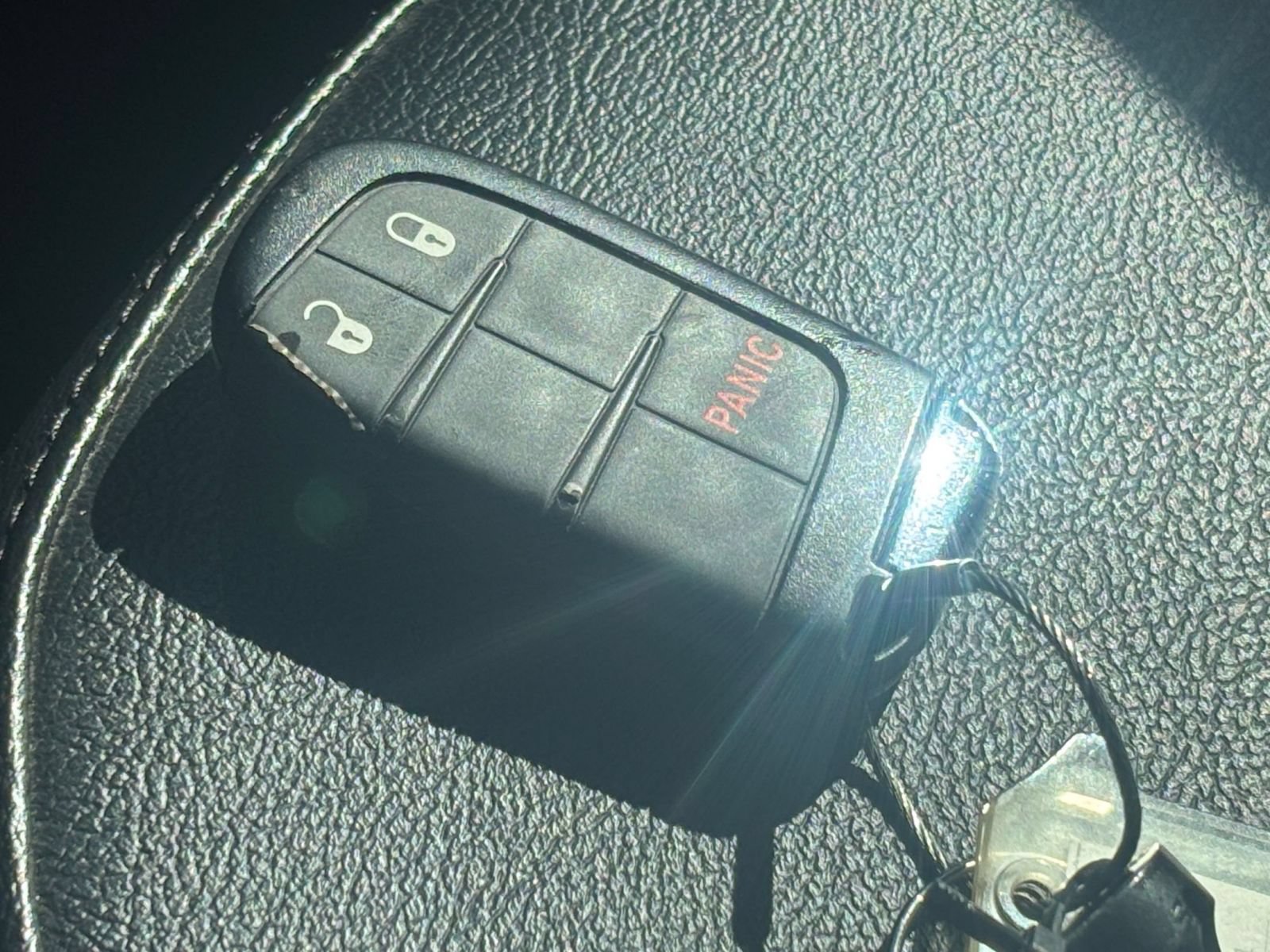 Used 2025 Jeep Compass Trailhawk AWD/4WD image 20