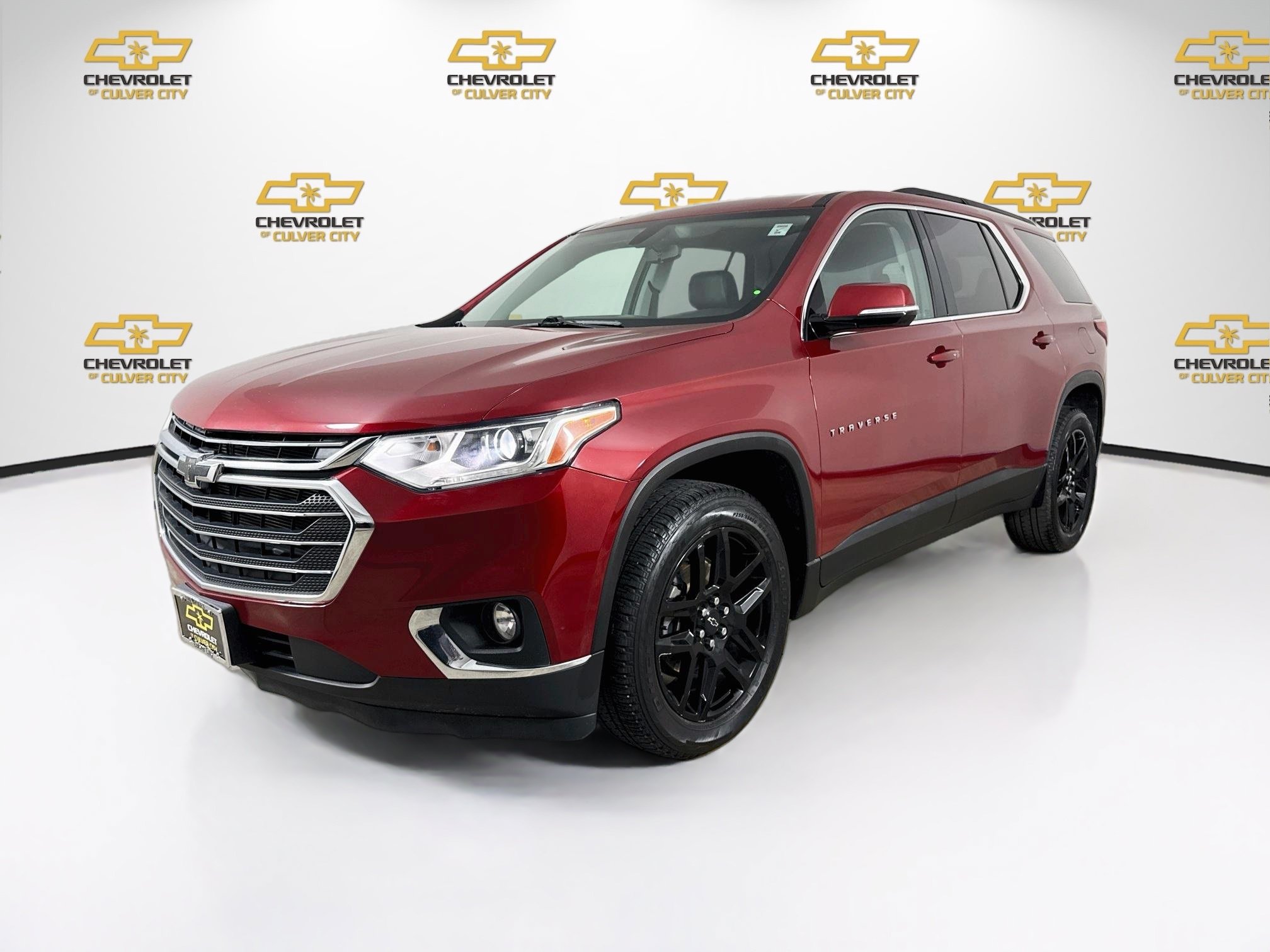 Used 2020 Chevrolet Traverse LT FWD image 3