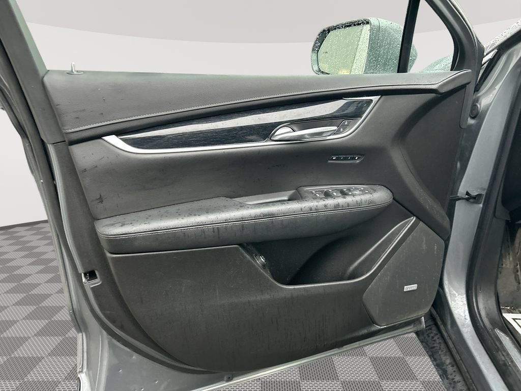 Used 2020 Cadillac XT5 Premium Luxury AWD/4WD image 27