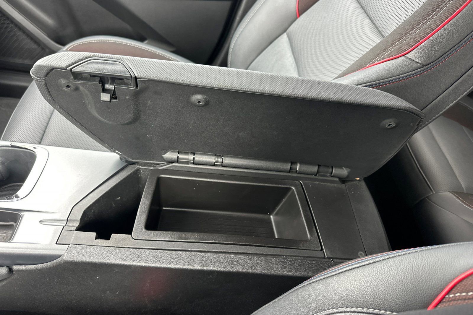 Certified 2024 Chevrolet Equinox EV RS image 32