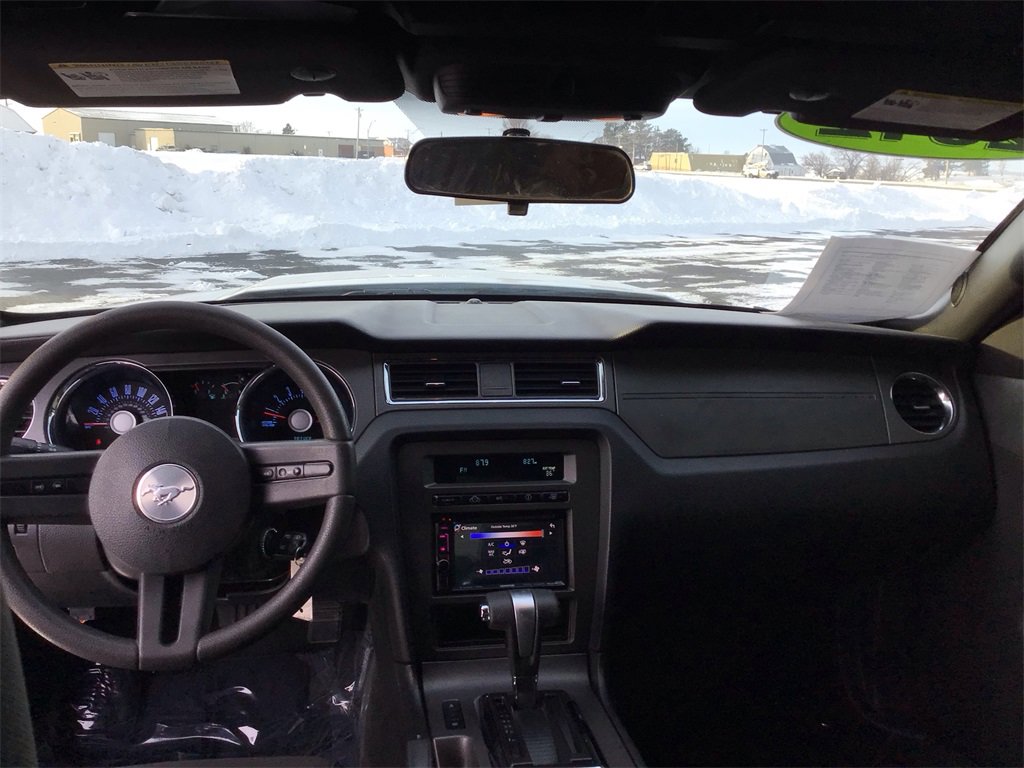 Used 2012 Ford Mustang Convertible image 22