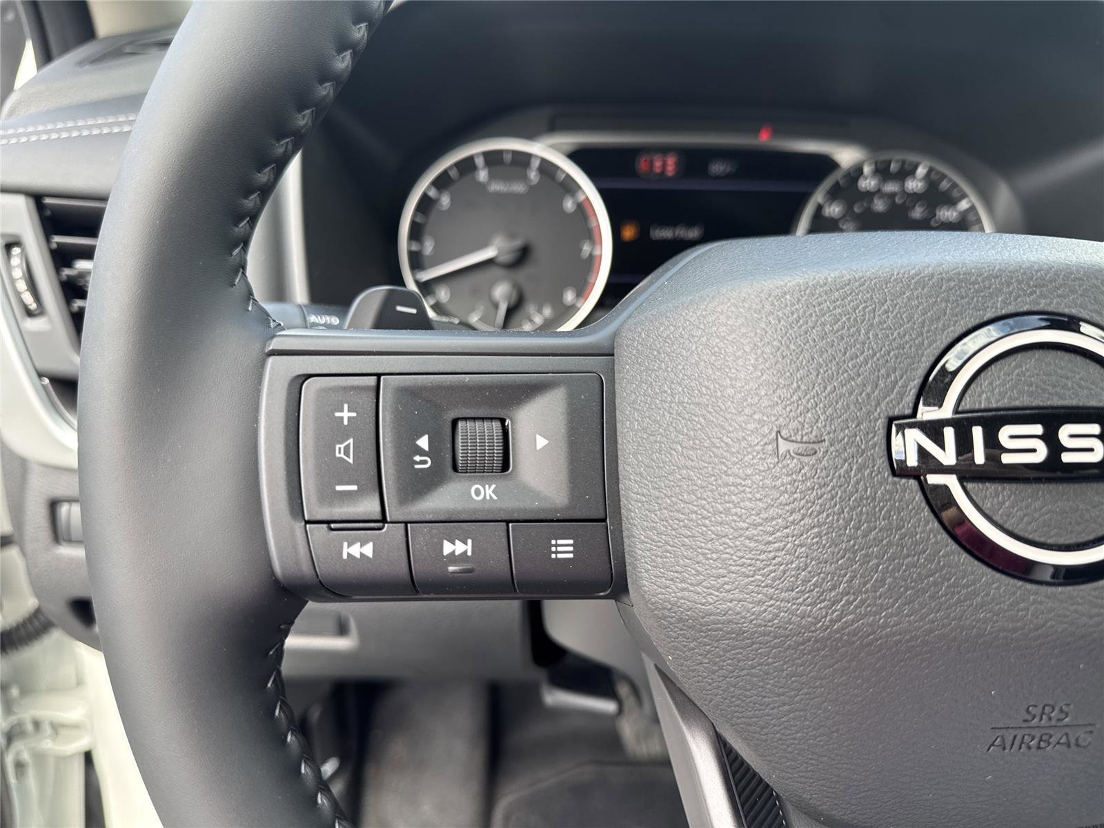 New 2026 Nissan Rogue SV AWD/4WD image 23