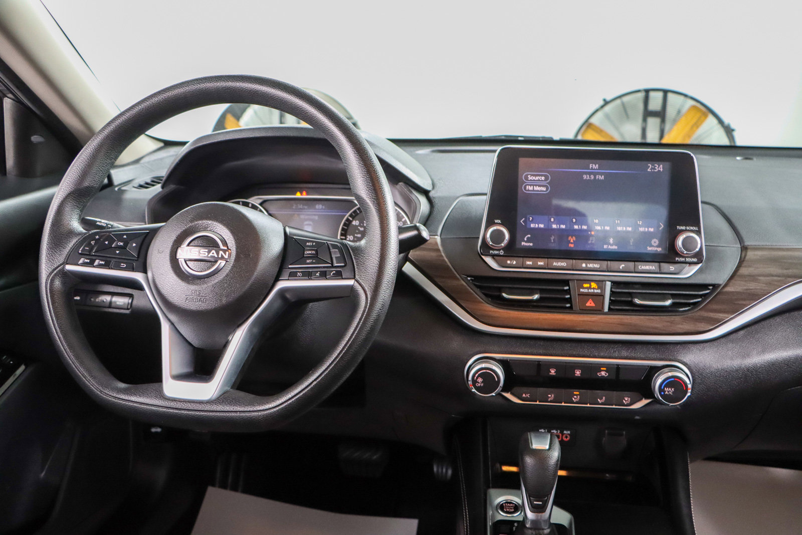 Used 2023 Nissan Altima 2.5 SV image 17