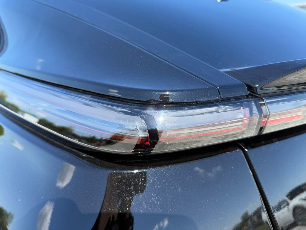 Certified 2025 Cadillac Lyriq Luxury AWD/4WD image 10