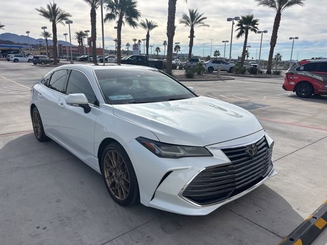 Used 2020 Toyota Avalon Limited w/ Advanced Safety Package FWD image 2