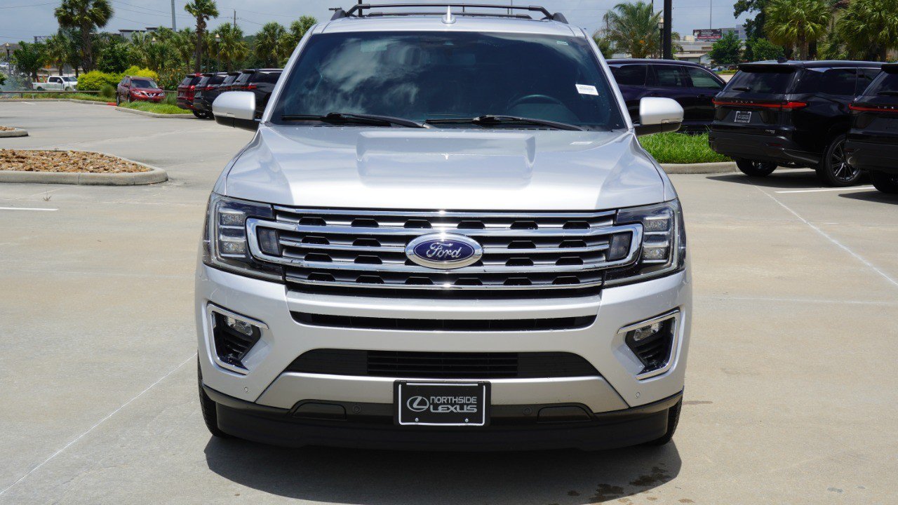 Used 2018 Ford Expedition Limited w/ Equipment Group 301A RWD image 2