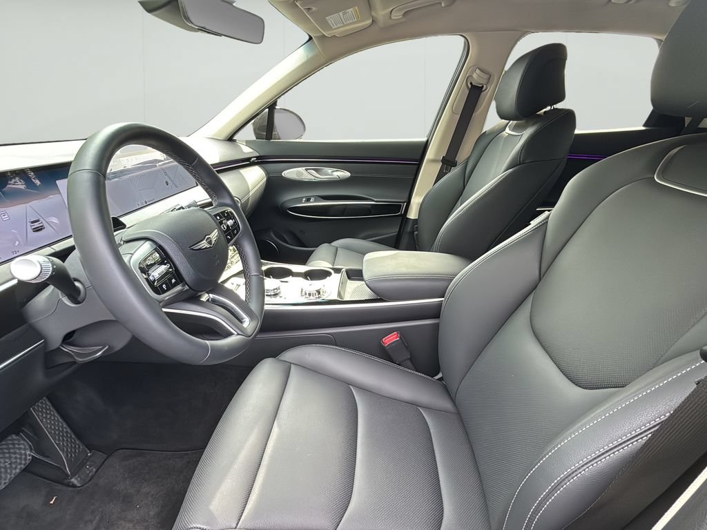 Certified 2026 Genesis GV70 2.5T AWD/4WD image 14