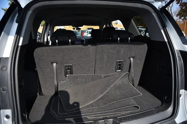 Used 2020 GMC Acadia SLE image 24