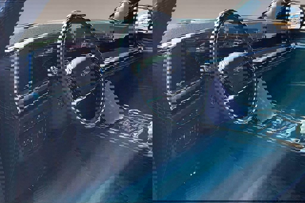 New 2026 Cadillac Escalade Platinum Luxury w/ LPO, Floor Liner Package image 6