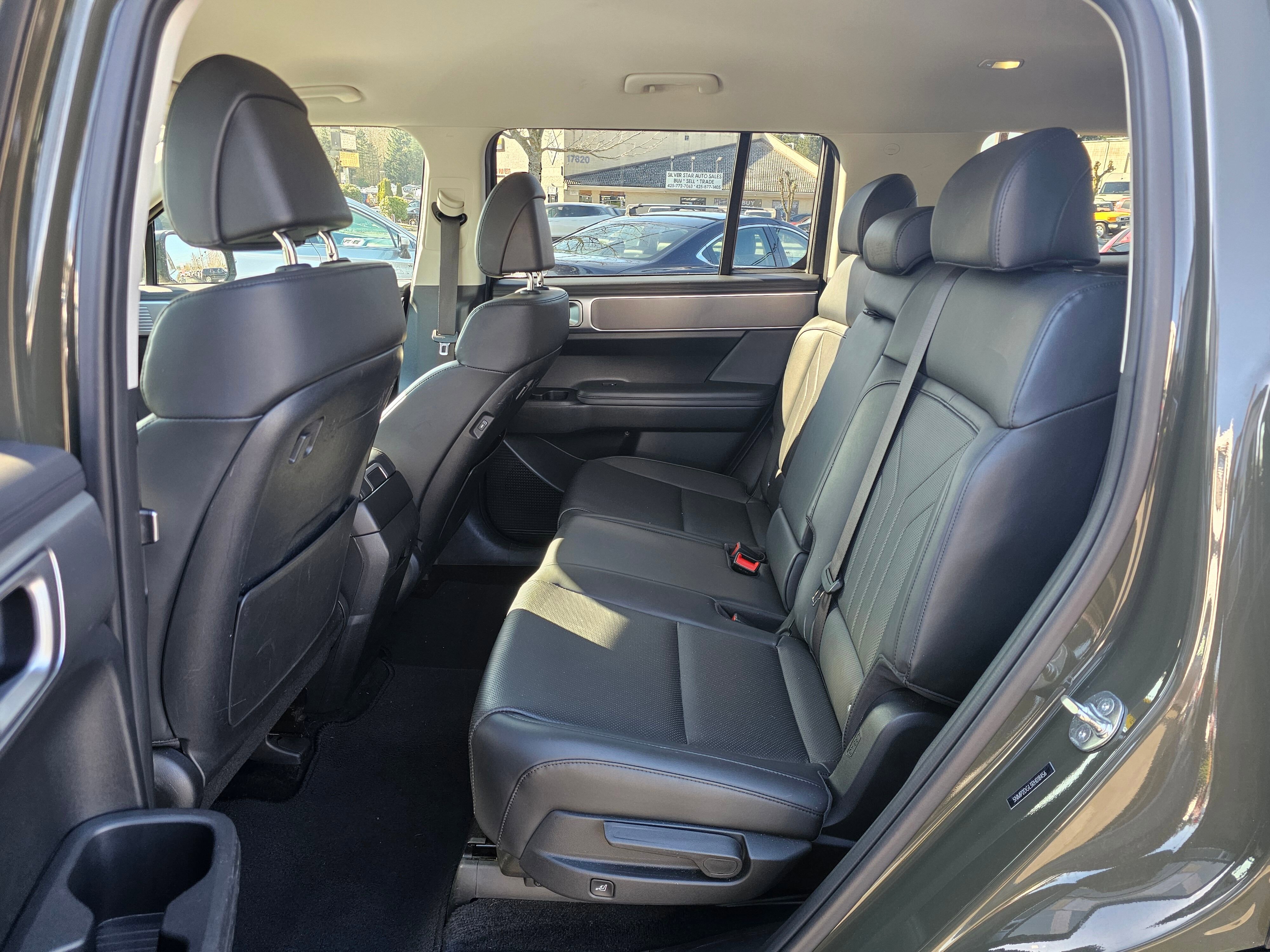 Used 2024 Hyundai Santa Fe SEL image 16