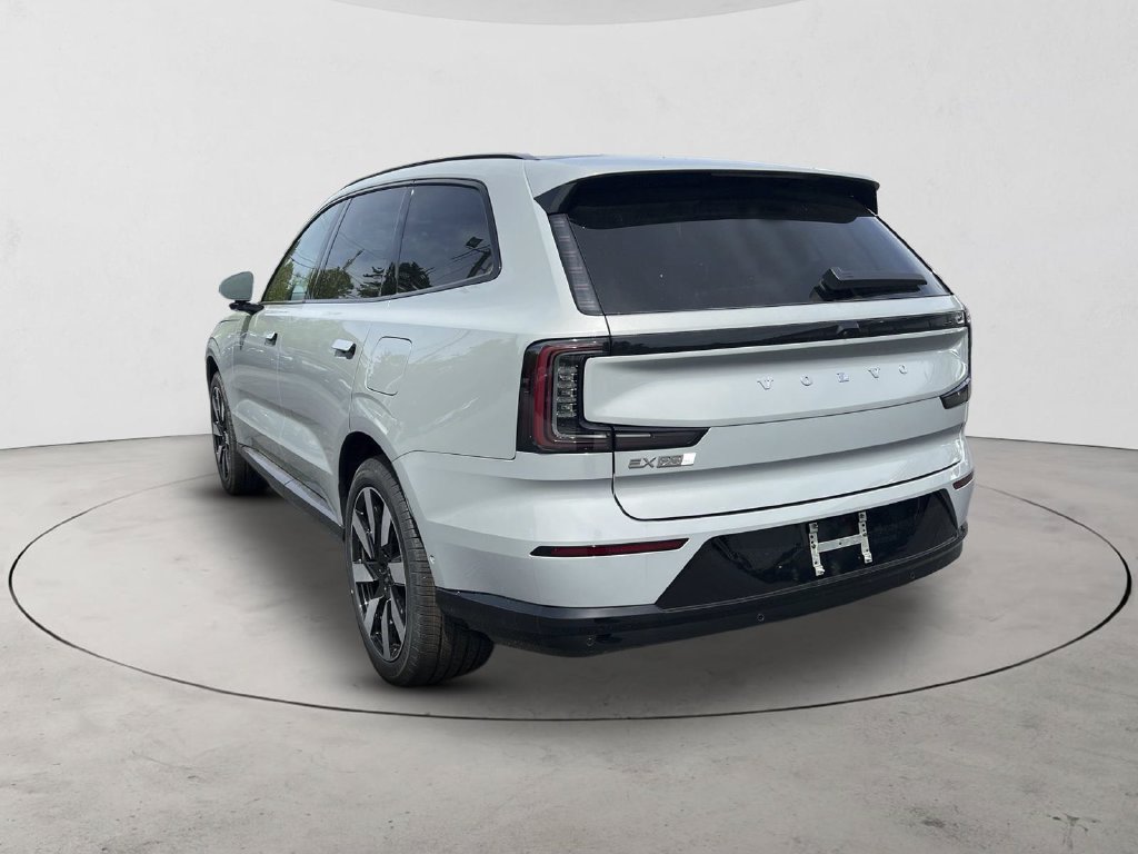 New 2026 Volvo EX90 Plus AWD/4WD image 3