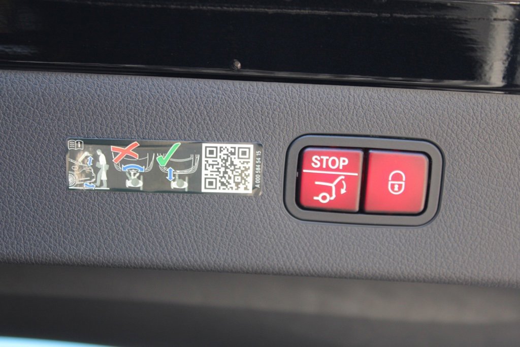 Certified 2022 Mercedes-Benz EQS 450+ Sedan image 29