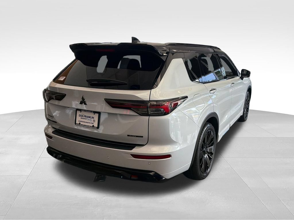 New 2026 Mitsubishi Outlander SEL Black Edition FWD image 5