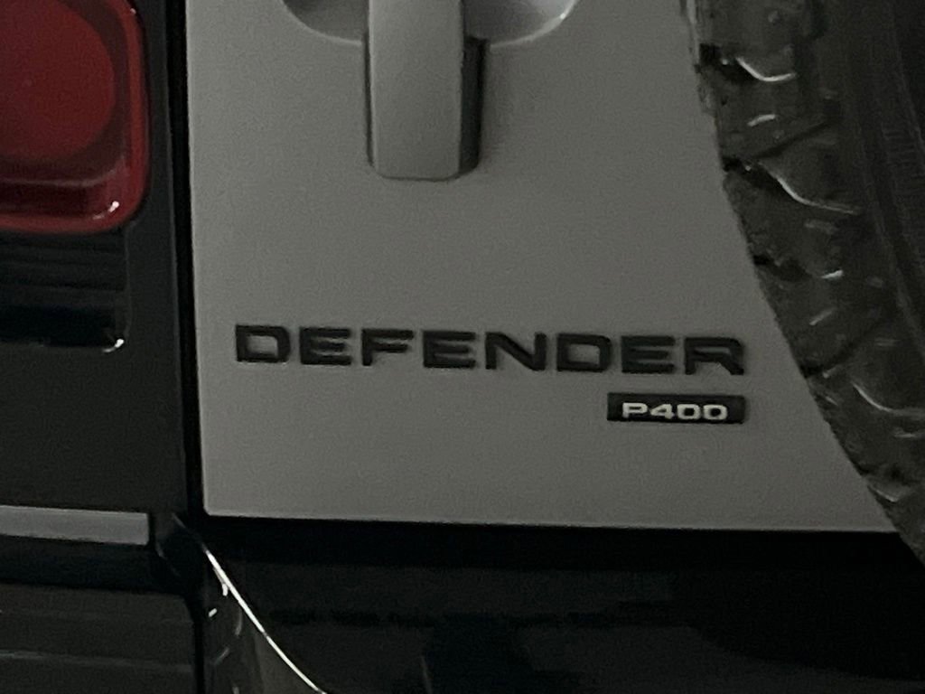 Used 2022 Land Rover Defender 110 X-Dynamic HSE image 37