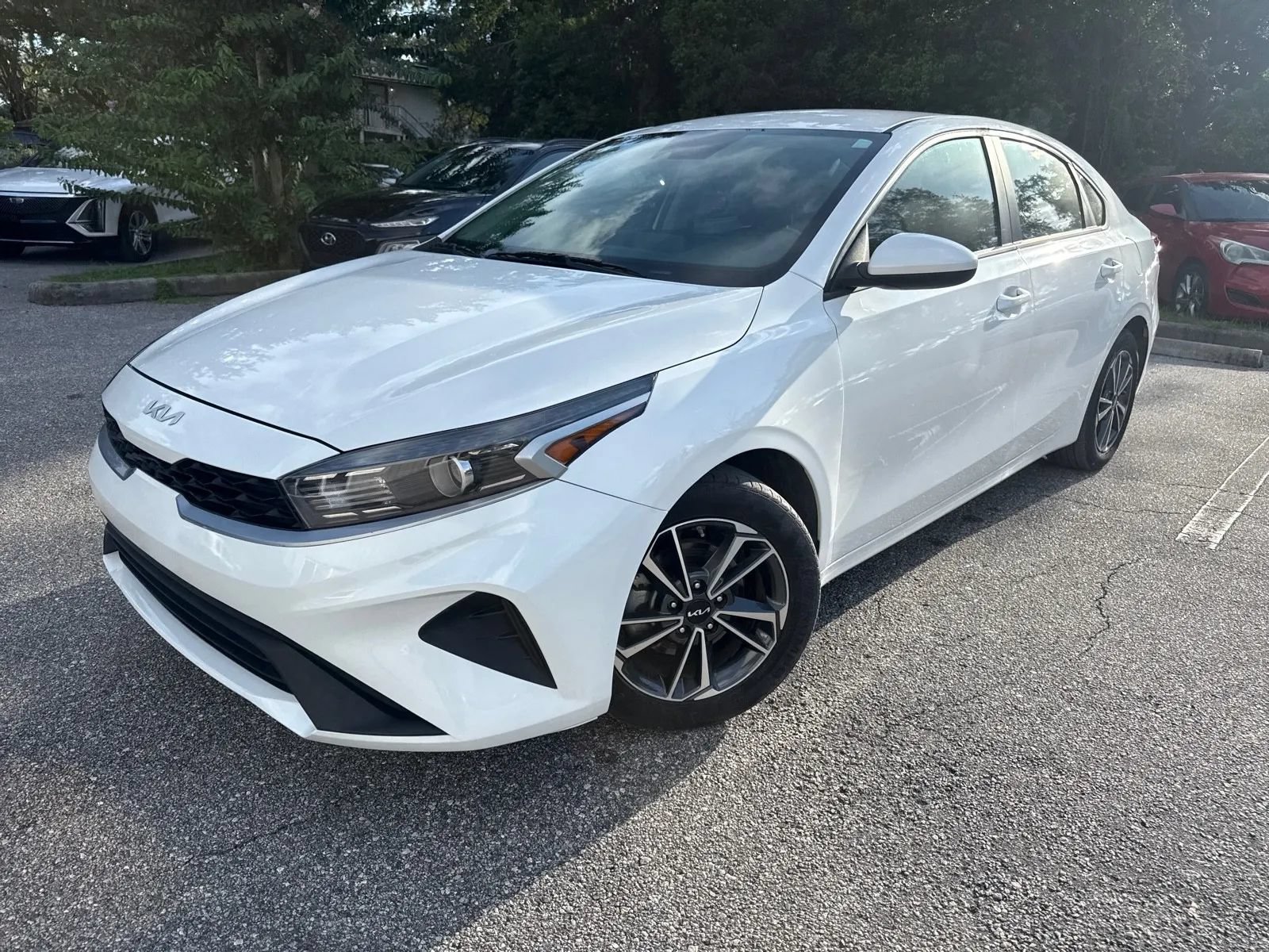 Used 2023 Kia Forte LXS FWD image 2