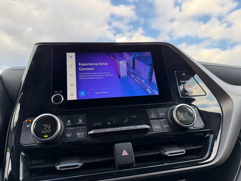 Used 2023 Toyota Highlander XLE image 17