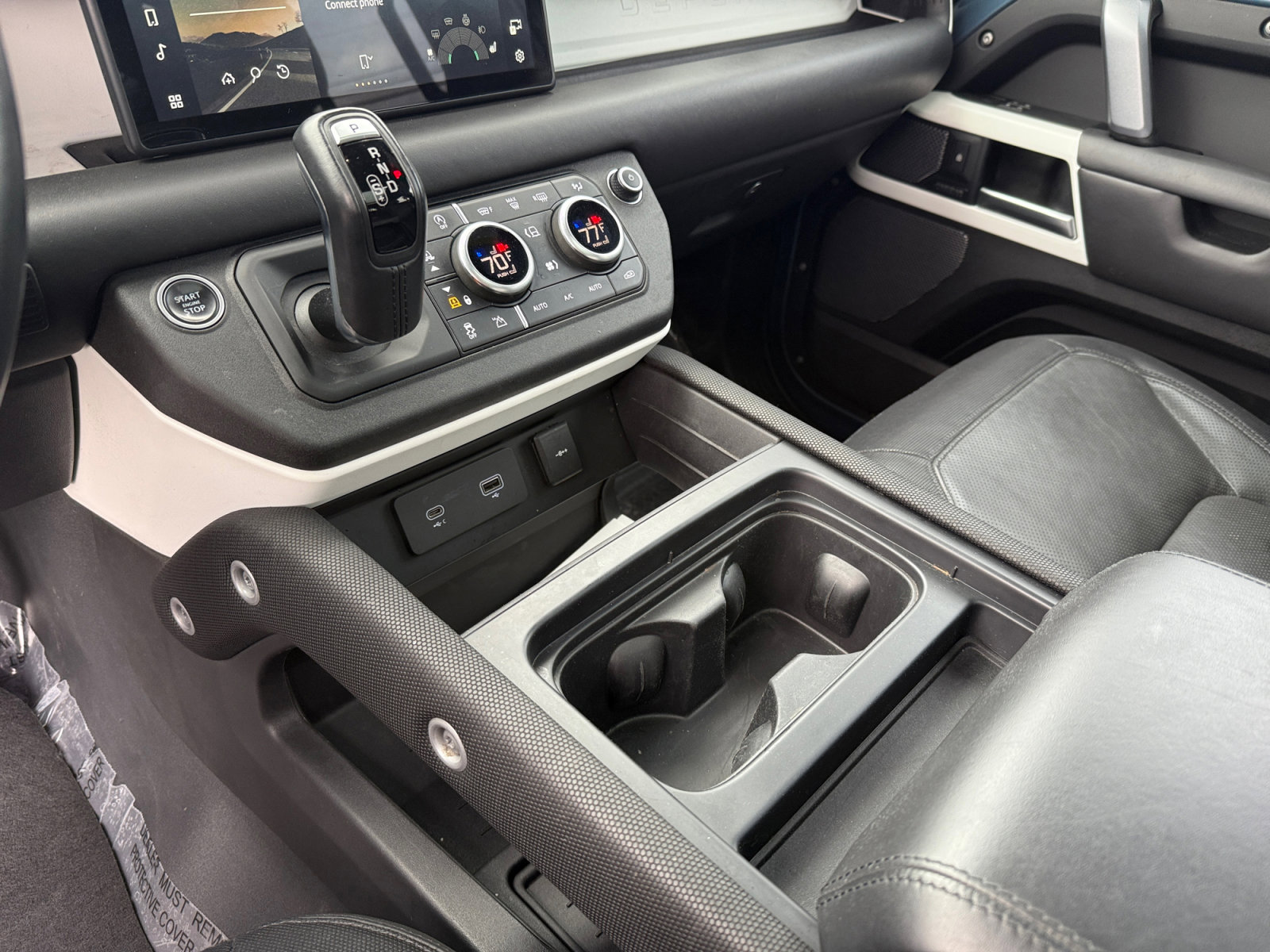 Used 2022 Land Rover Defender 110 X-Dynamic HSE image 13