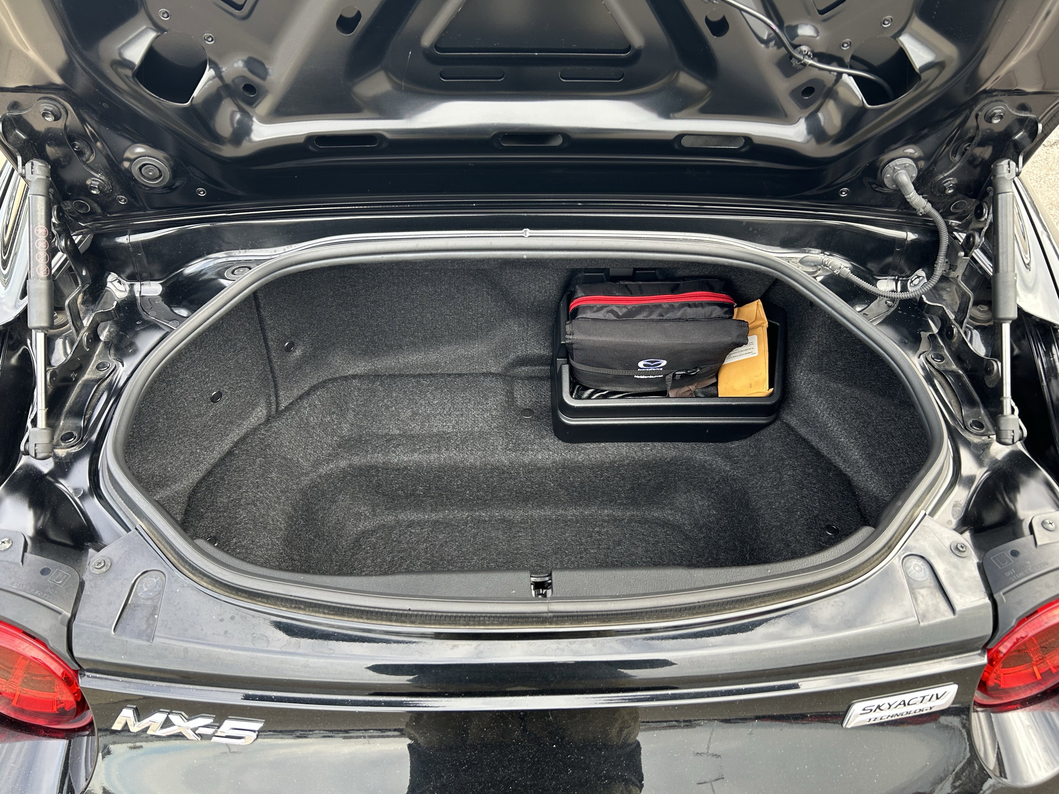 Used 2017 MAZDA MX-5 Miata RF Grand Touring image 23