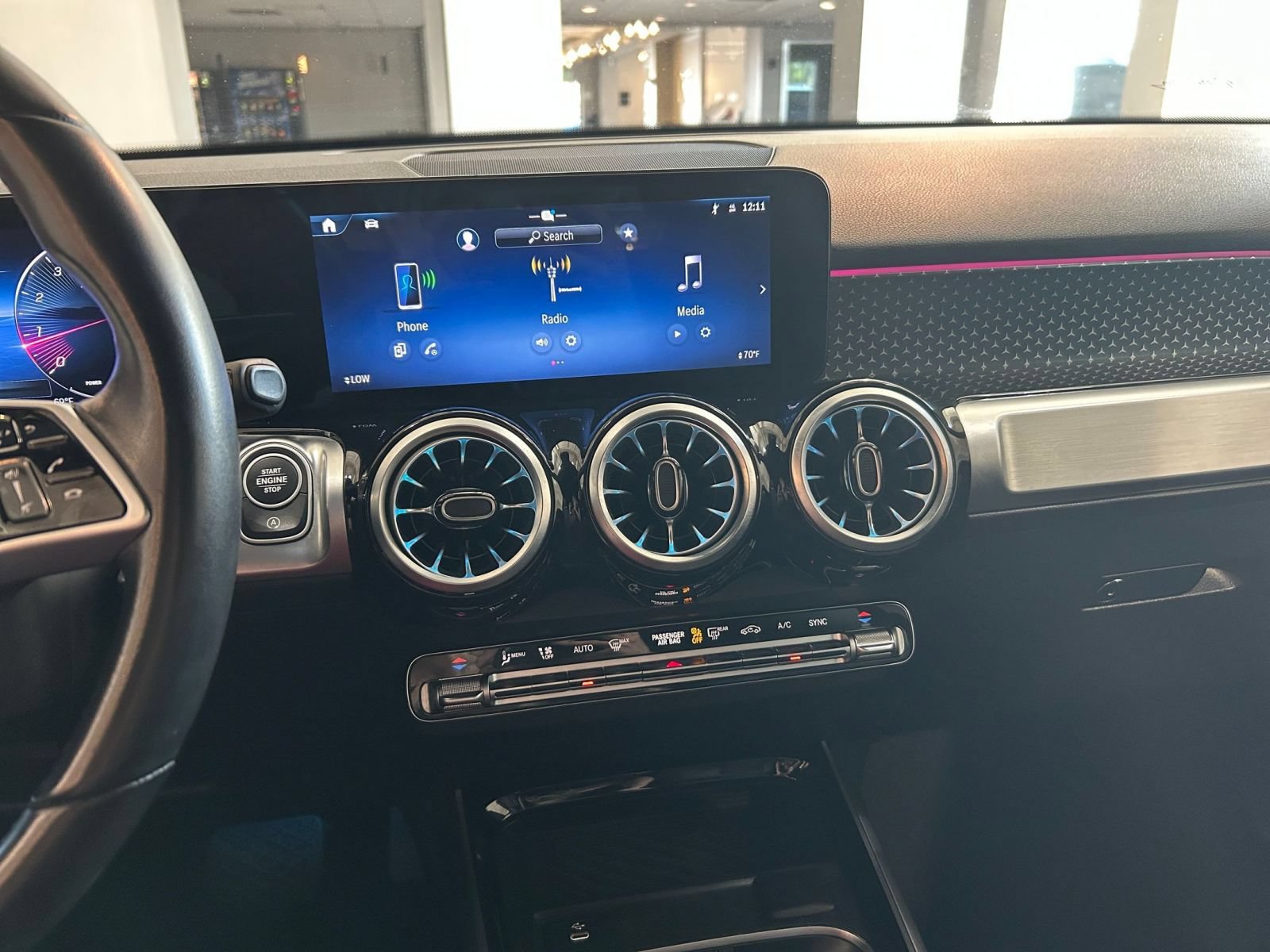 Used 2025 Mercedes-Benz GLB 250 image 16