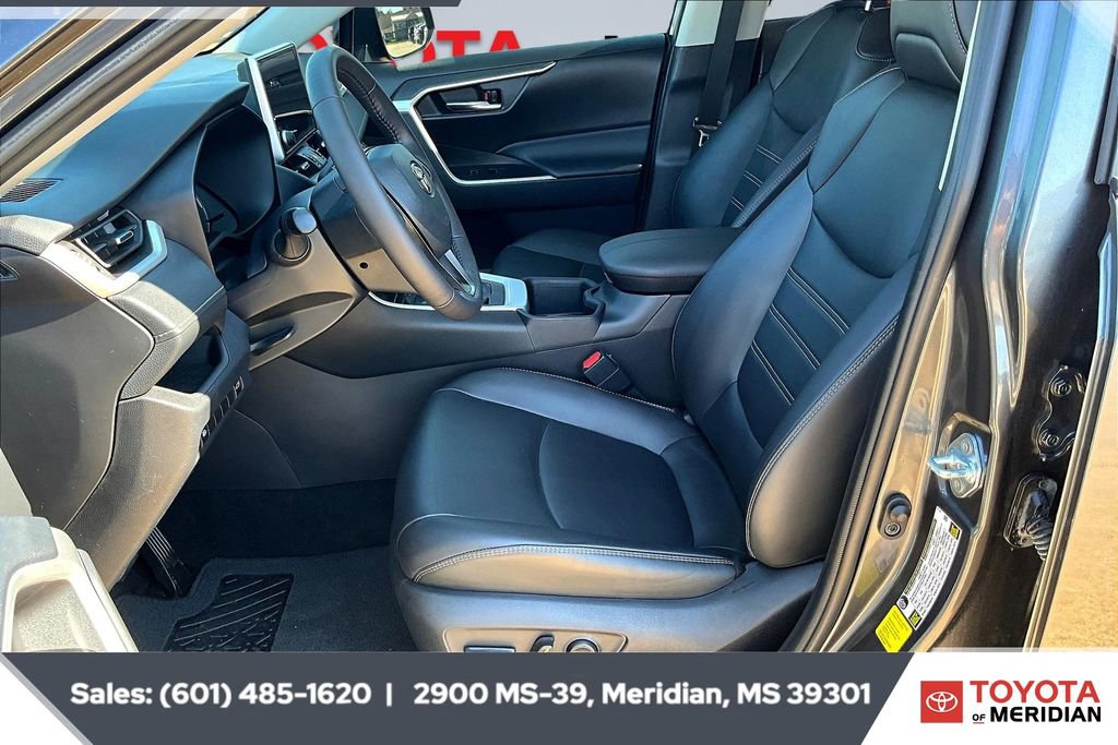 Used 2024 Toyota RAV4 XLE Premium image 18