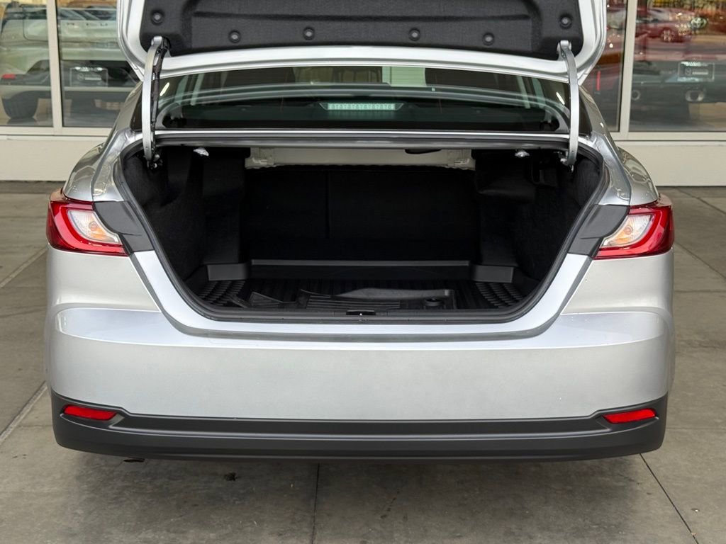 Certified 2025 Toyota Camry LE image 15