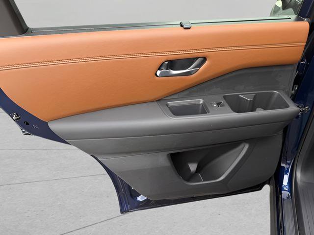 New 2026 Nissan Pathfinder Platinum AWD/4WD image 33