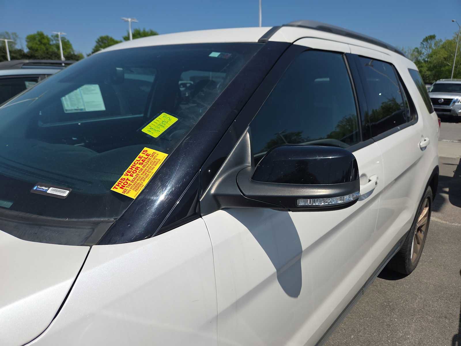 Used 2018 Ford Explorer XLT w/ Equipment Group 202A FWD image 10