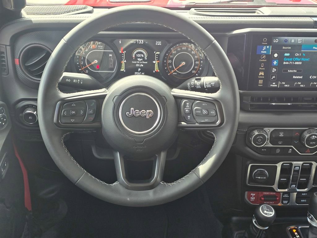 Used 2025 Jeep Wrangler Unlimited Rubicon image 17