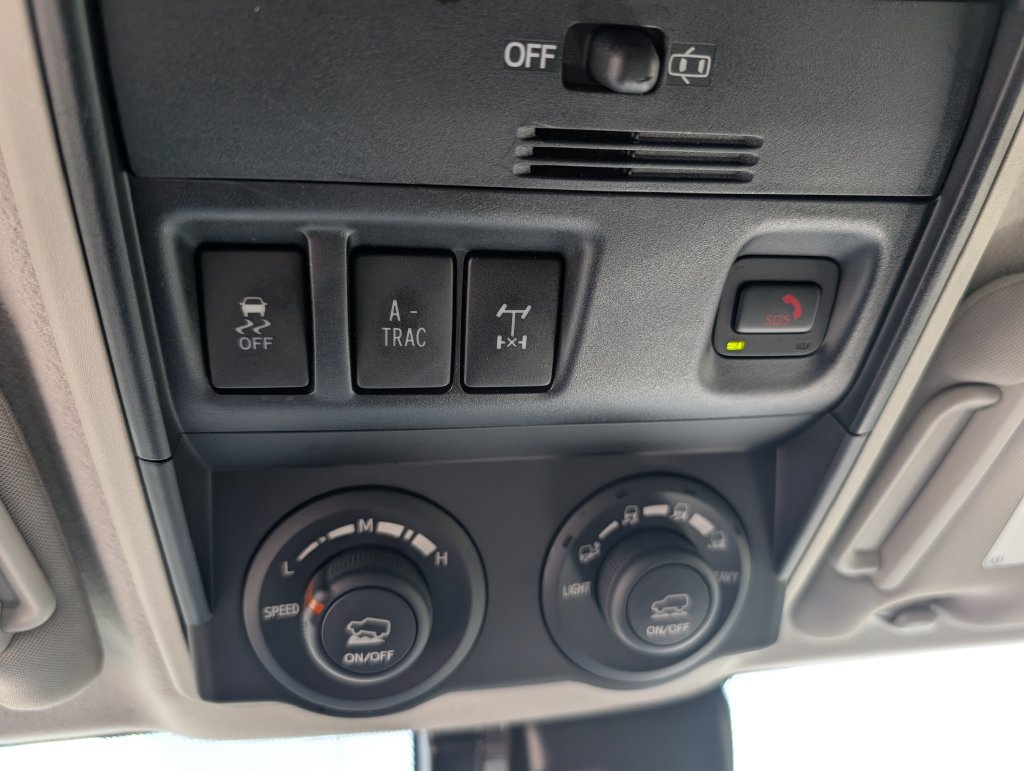 Used 2020 Toyota 4Runner TRD Off-Road AWD/4WD image 13
