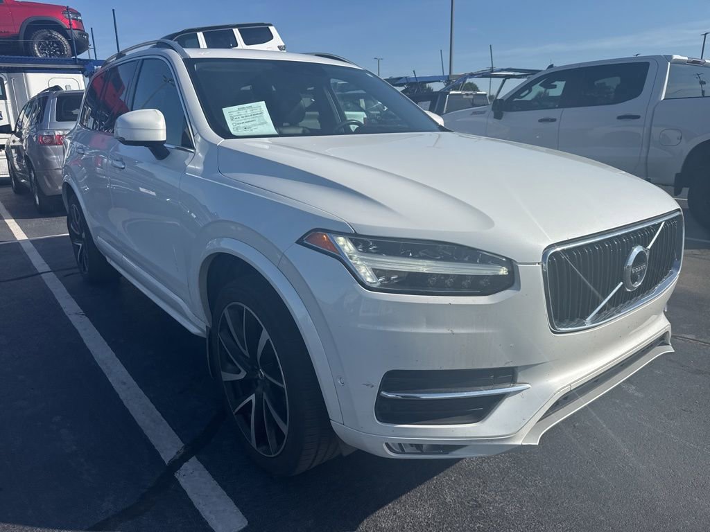 Used 2018 Volvo XC90 T6 Momentum w/ Convenience Package AWD/4WD image 3
