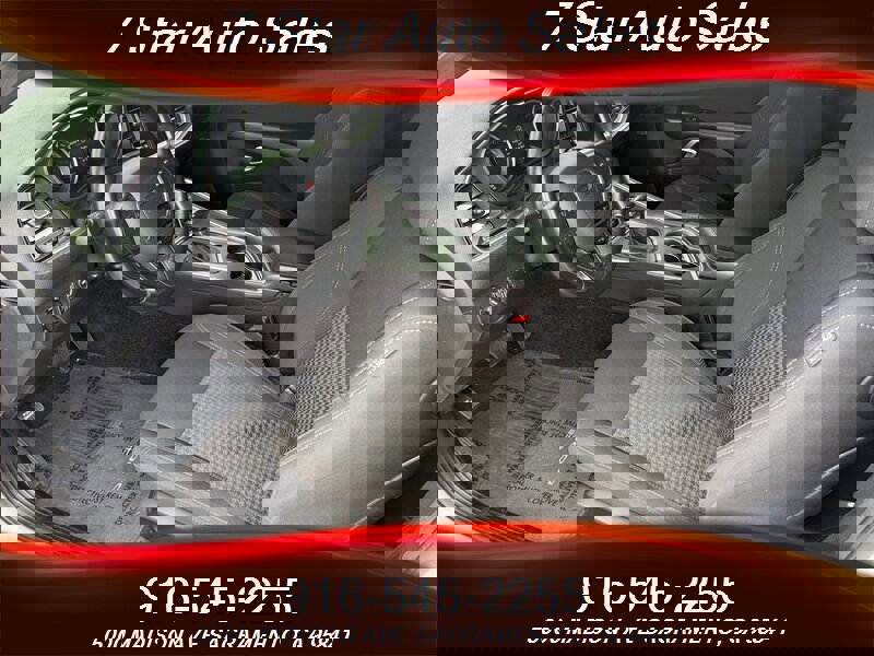 Used 2016 Dodge Challenger SXT w/ Sound Group image 9